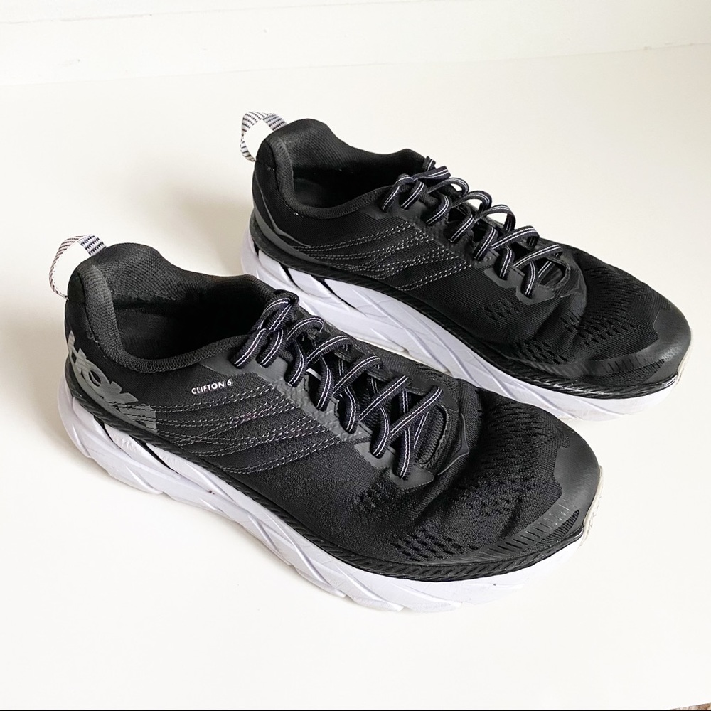 Hoka Clifton 6 Wide Women’s size 8.5